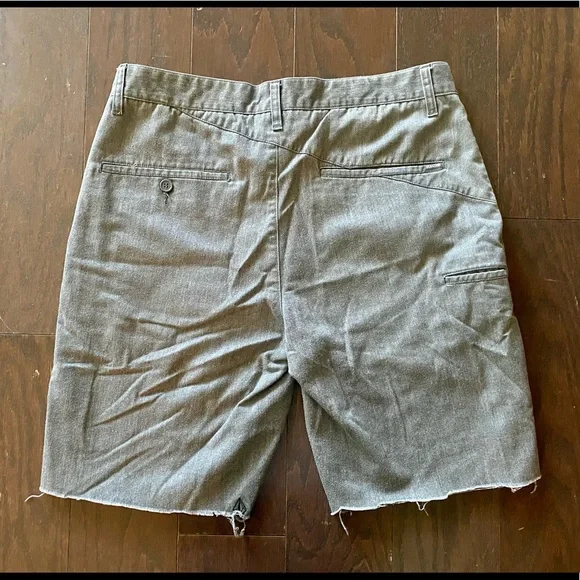 2 bundle Volcom Shorts - Picture 8 of 9